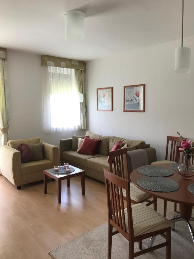 Lili Apartman Birdland Buekfuerdo المظهر الخارجي الصورة