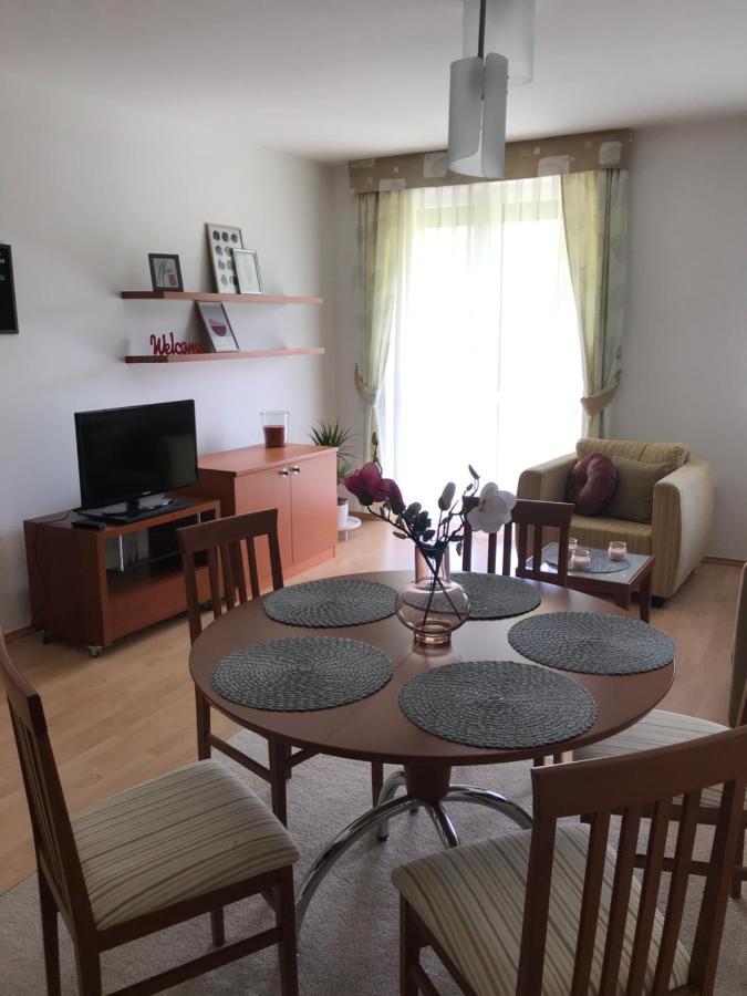 Lili Apartman Birdland Buekfuerdo المظهر الخارجي الصورة